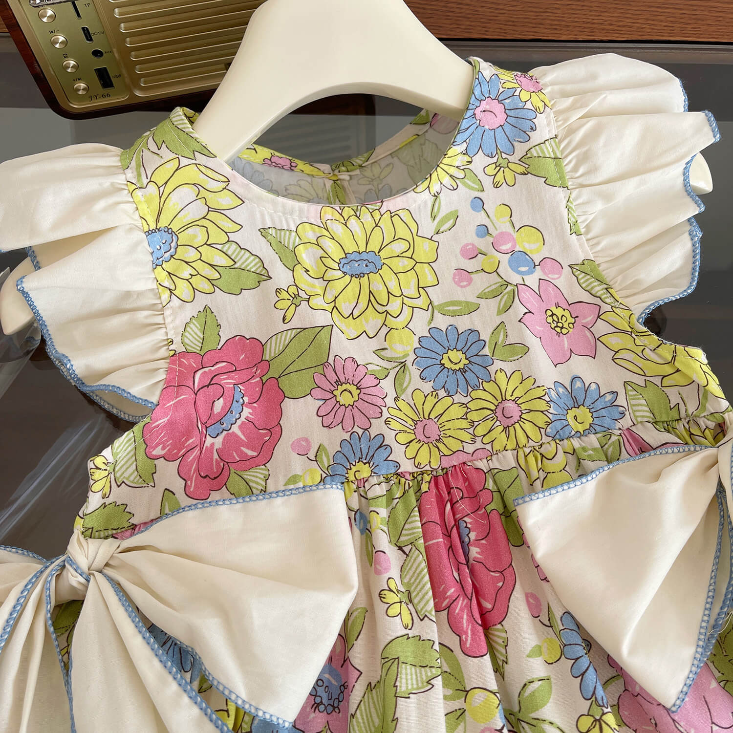 Moonpie Pure Grace – Floral Tie