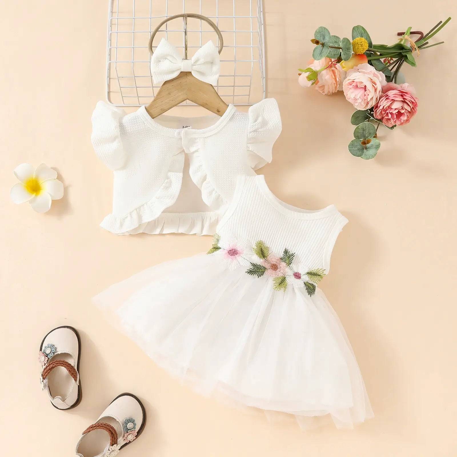 Sweet Peony Dress - White